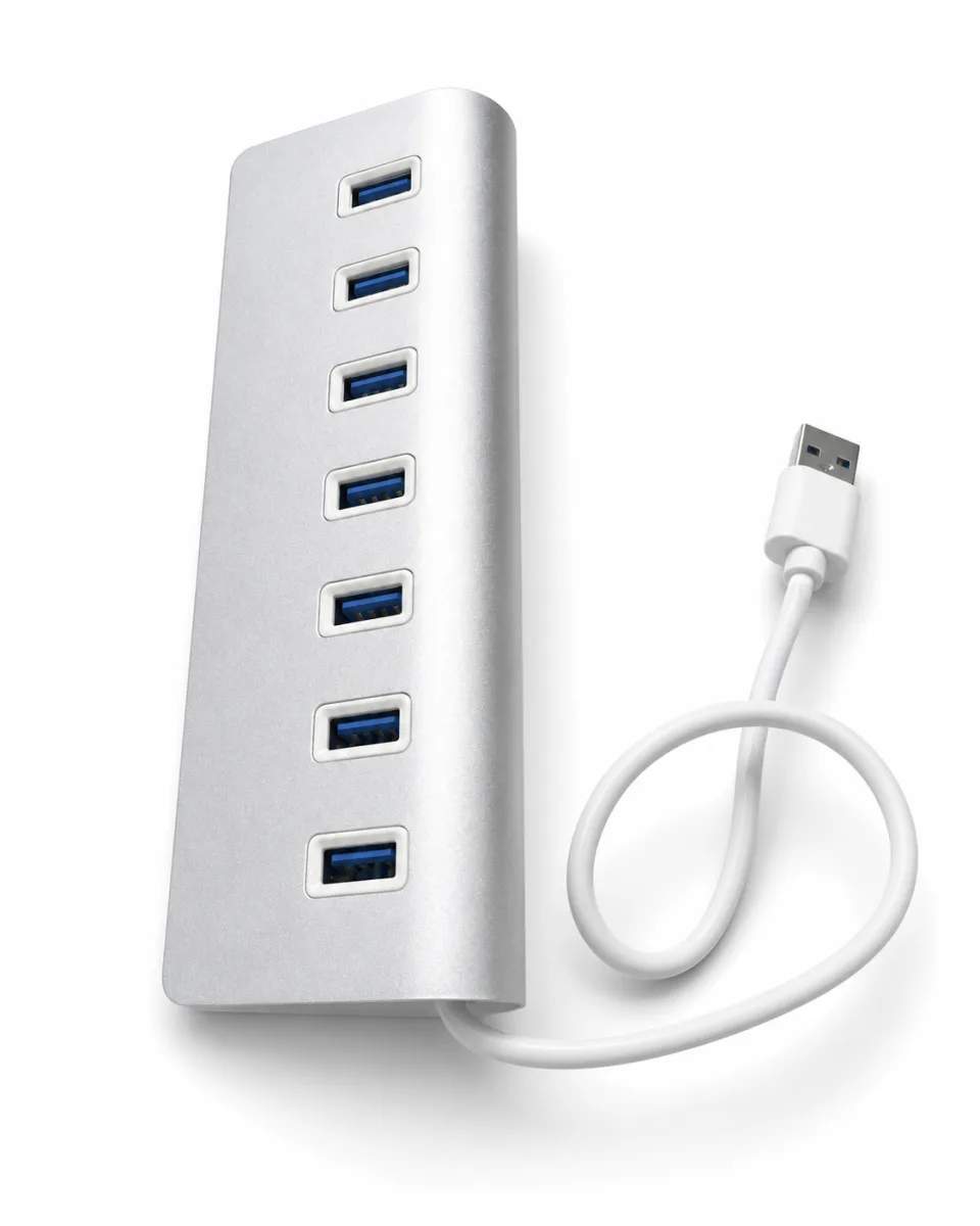 USB 3.0 DATA TRANSFER RATE 1.5Mbps UP TO 5Gbps 7-PORT USB SUPPORT 2TB USB HUB